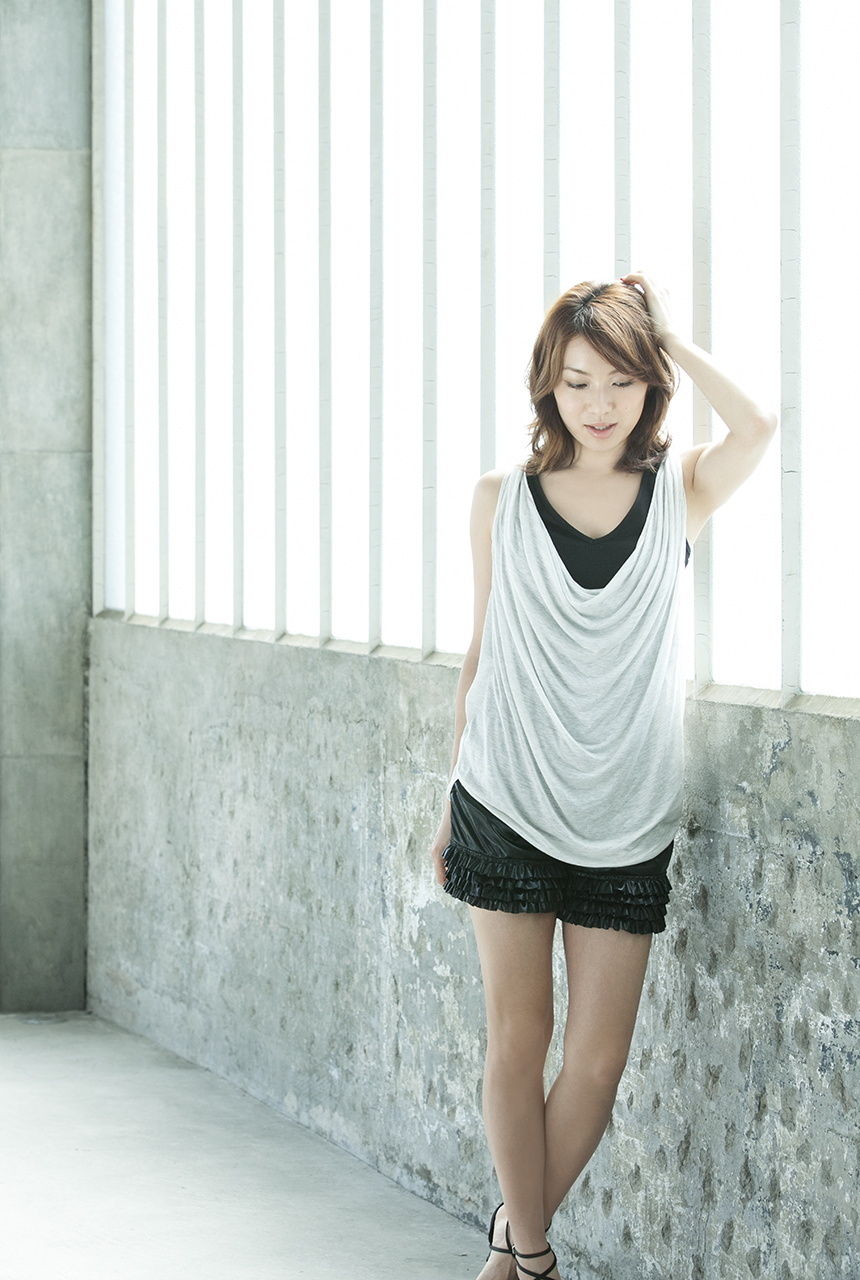 [Image.tv] 2013.04 内山理名 前篇 笑顏之素